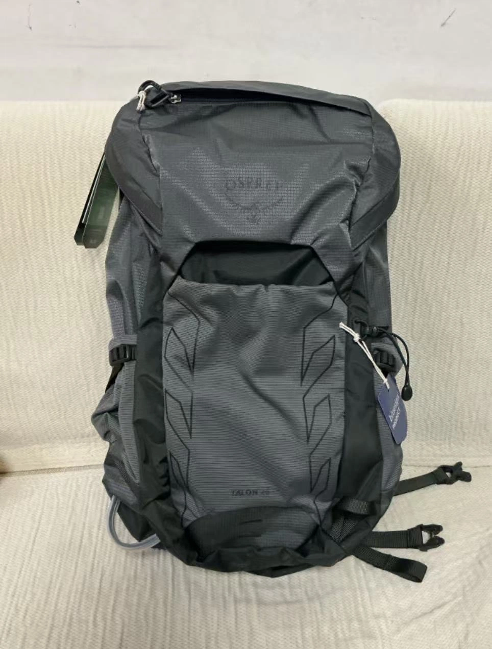 Osprey Talon 26L Backpack, Lightweight Hiking Daypack for Outdoor Trekking Travel