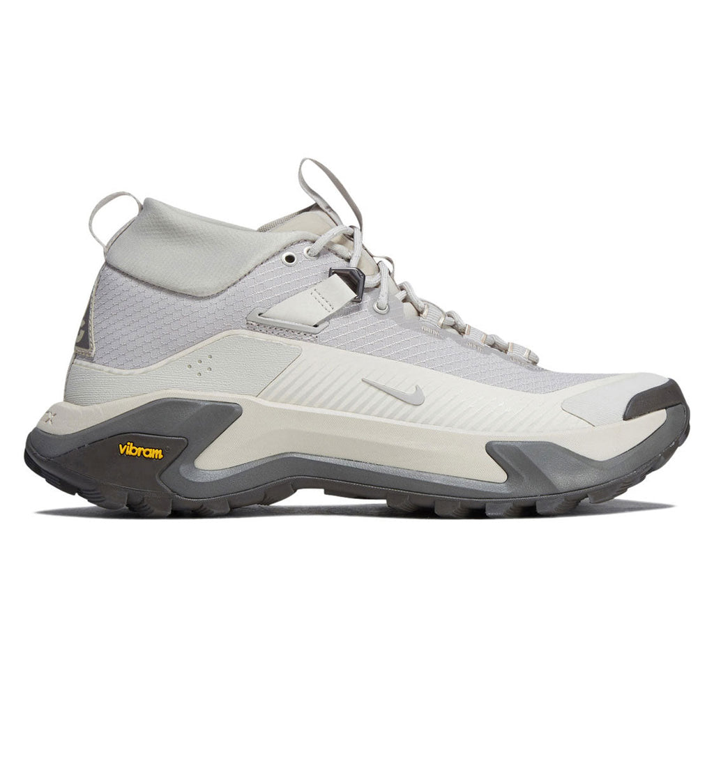 Nike ACG Zegama Hike Shoes - Cream II/Cream II/Light Orewood Brown